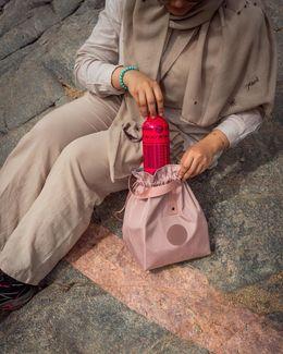 شبابنا X عابر سبيل حقيبة طعام - وردي